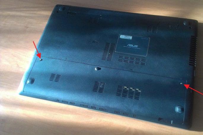 Как заменить HDD на SSD в ноутбуке Asus Стоит ли заменить жесткий диск на ssd